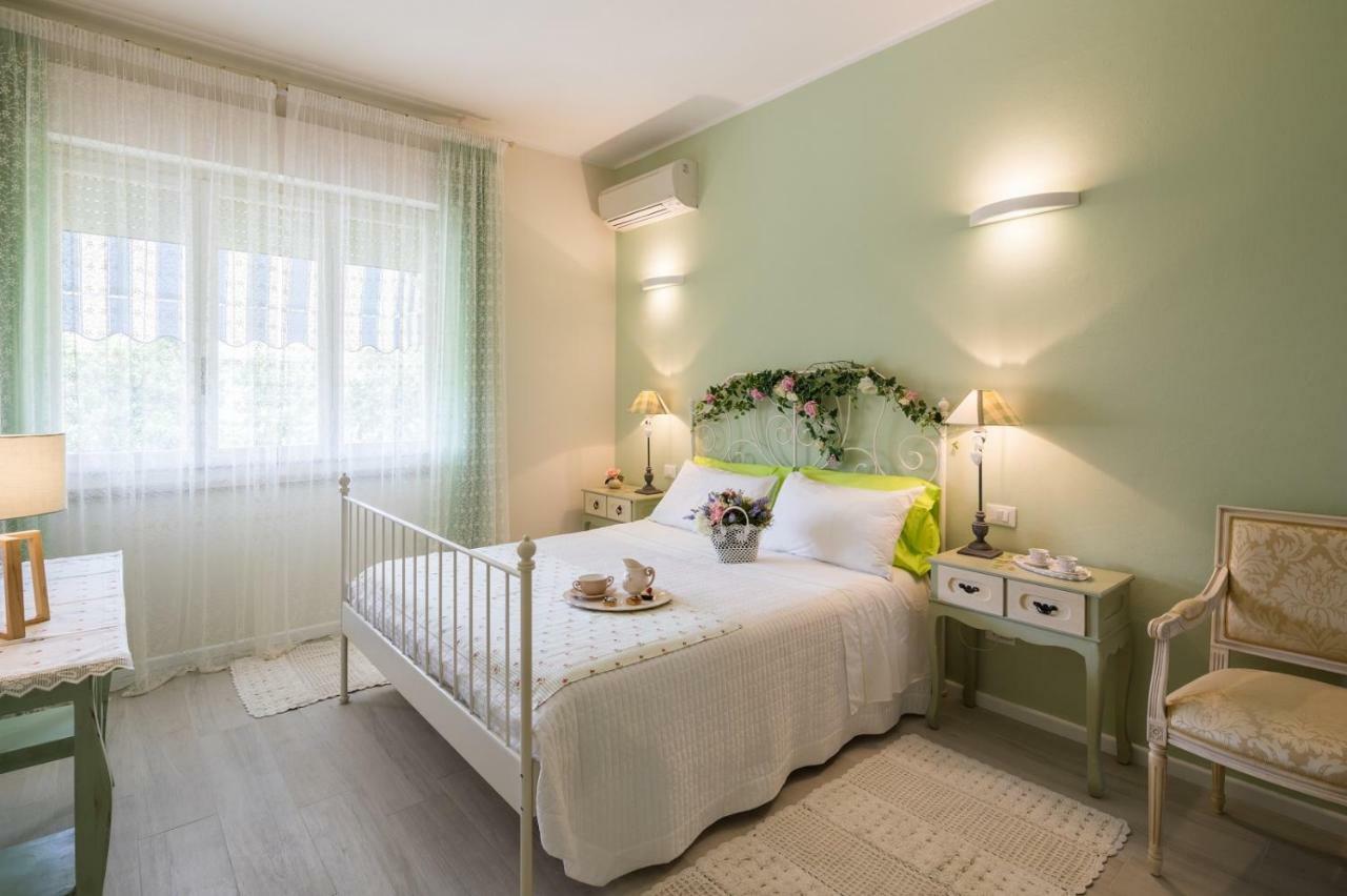 B&B Due Passi Dal Mare Cinquale Zewnętrze zdjęcie