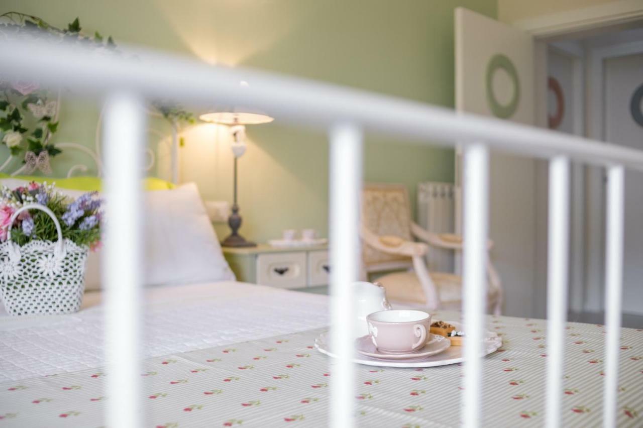 B&B Due Passi Dal Mare Cinquale Zewnętrze zdjęcie